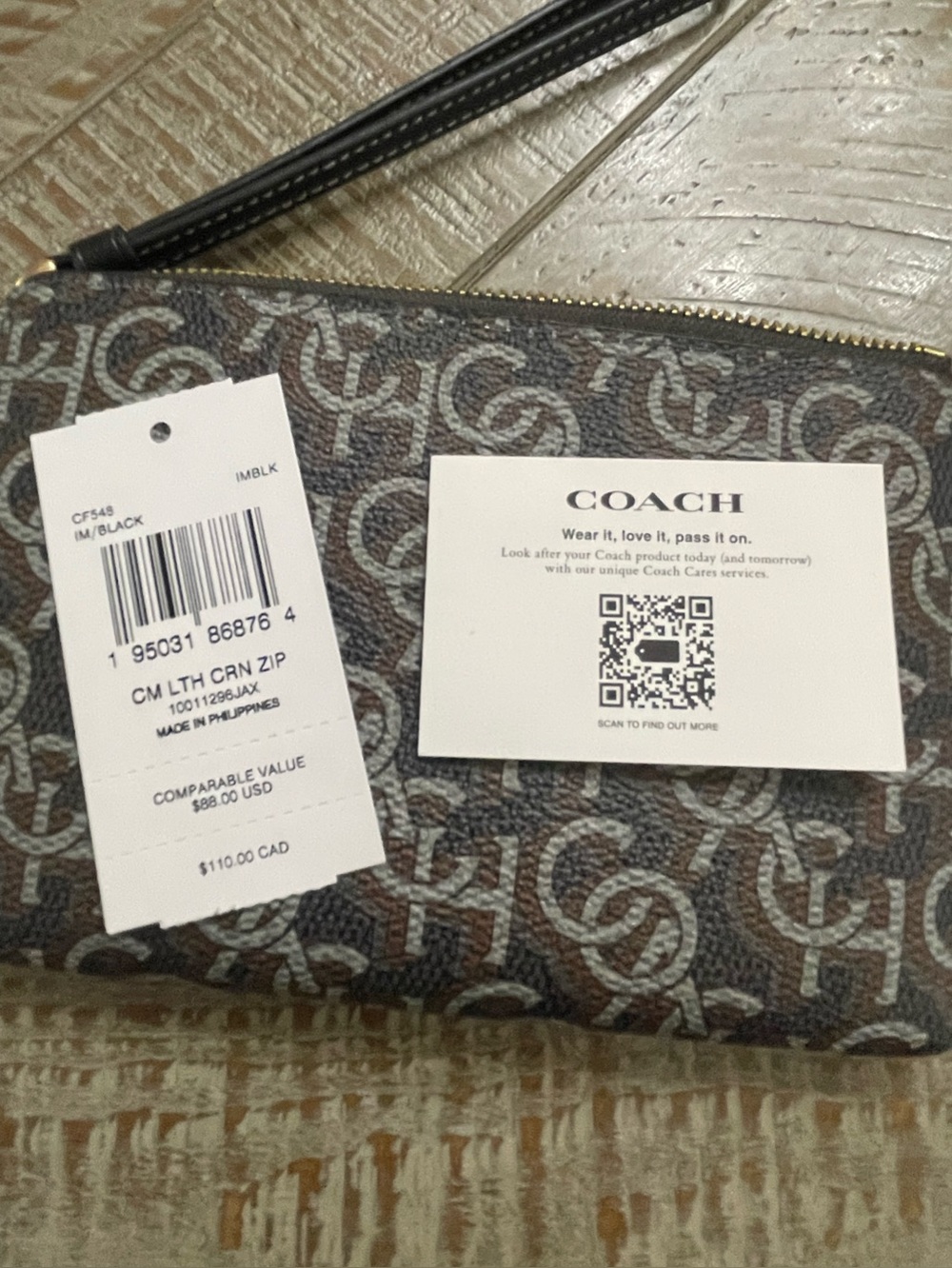 NWT Coach Corner Zip Wristlet with Coach Monogram Print (Style Number CF548) - Picture 7 of 7